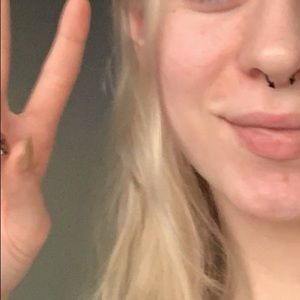 Meet your Posher, Ana